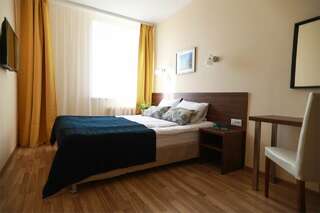 Гостиница Аист Великий Новгород Улучшенный двухместный номер Делюкс с 1 кроватью или 2 отдельными кроватями-2